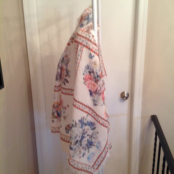 NWOT JC Sunny Floral Flowers Birds Butterflies Fringe Scarf Shawl Wrap - Picture 4 of 10
